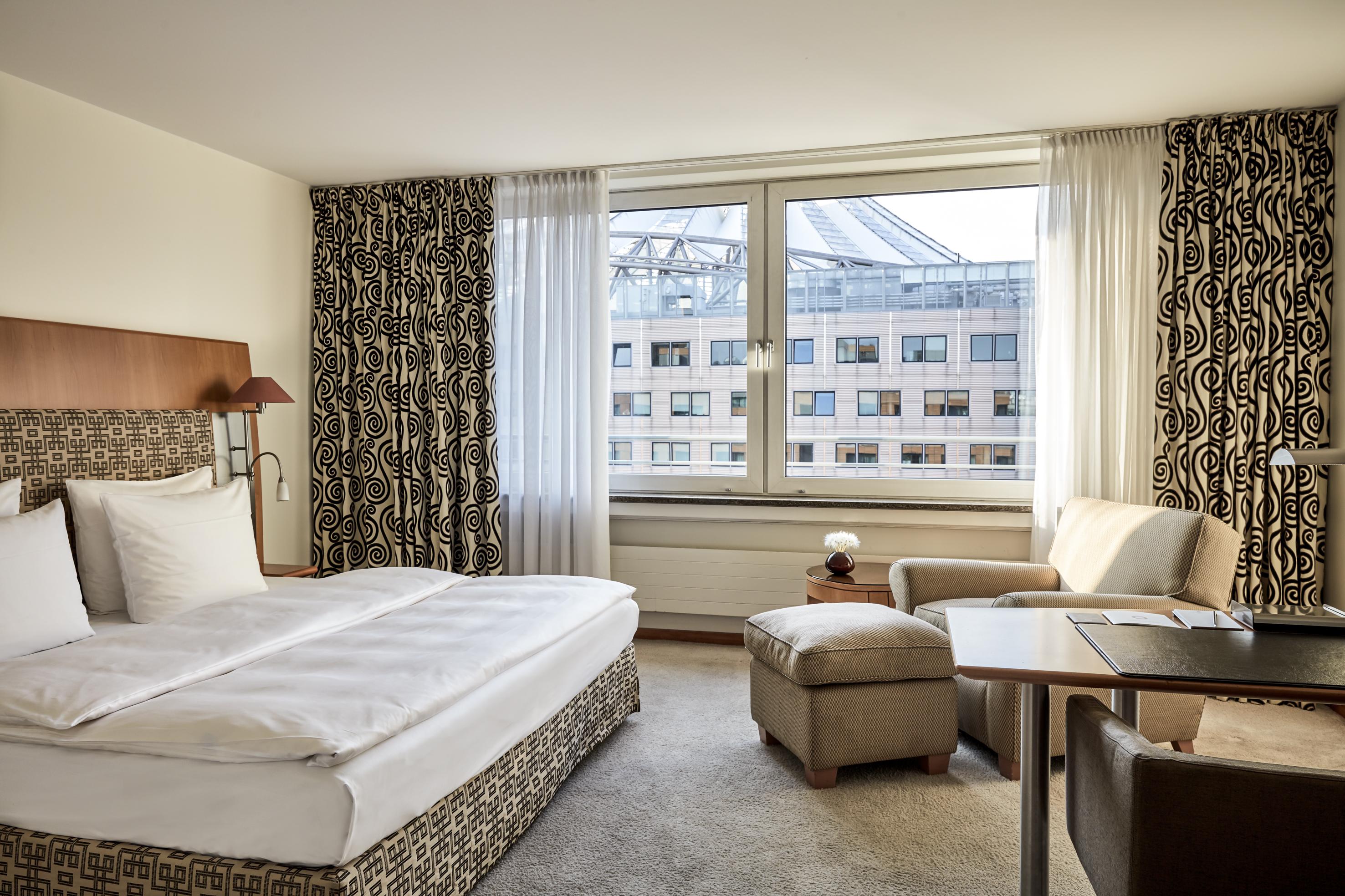 The Mandala Berlin, A Member Of Design Hotels Ngoại thất bức ảnh A room at the Hotel St. George