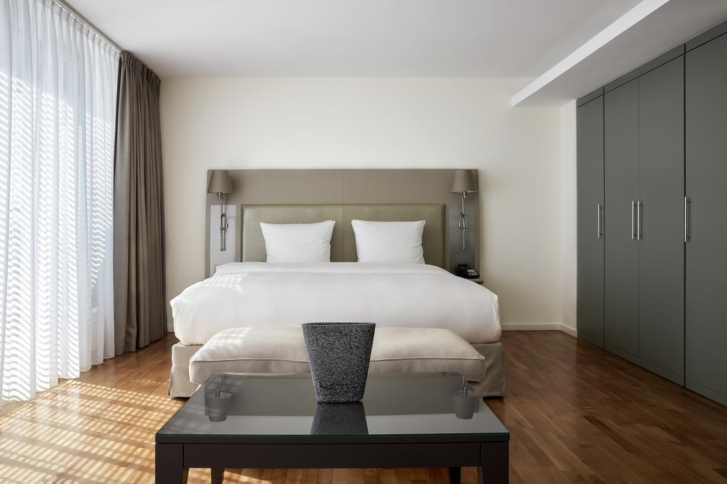 The Mandala Berlin, A Member Of Design Hotels Ngoại thất bức ảnh A bedroom