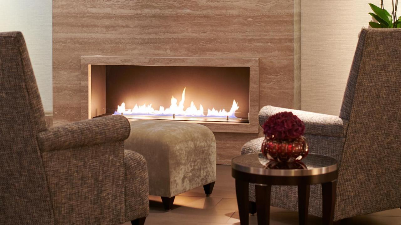 The Mandala Berlin, A Member Of Design Hotels Ngoại thất bức ảnh A fireplace in a home